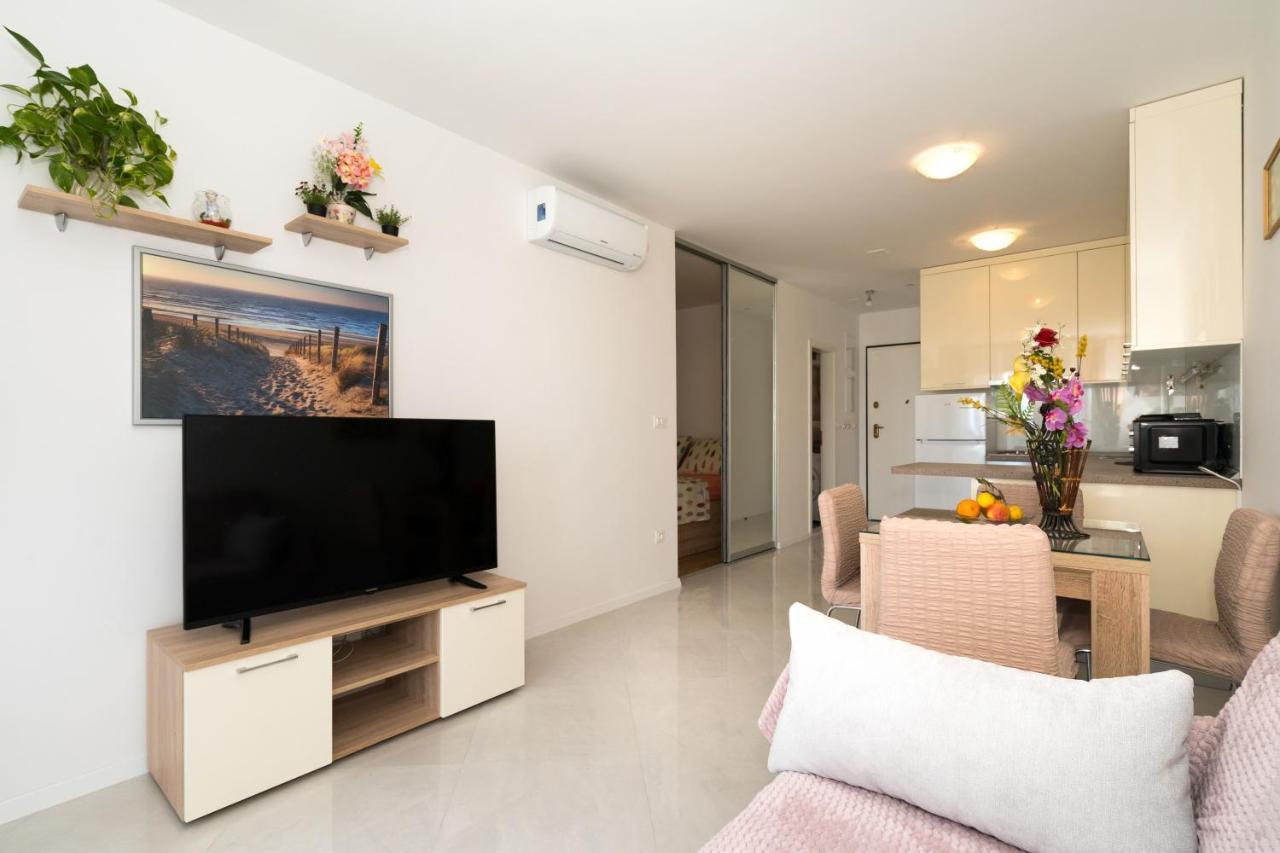 Modern Apartments Sirobuja Split Exterior foto